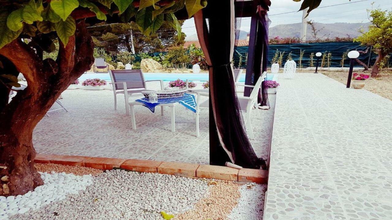 * * * Villa Annalisa * * * Casteldaccia Habitación foto